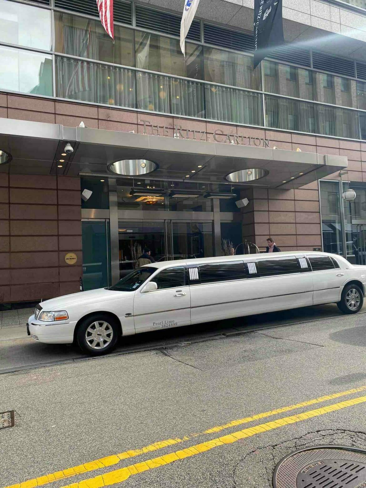 Wedding Limo – The 6 Valuable Questions Every Bride Needs to Ask